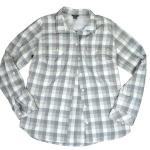 Eddie‎ Bauer Nylon Blend Side Vent Roll Tab Sleeve Button Down Checkered Shirt
